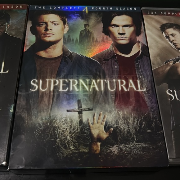 Supernatural WB Complete Season 1 & 4 - Picture 3 of 9